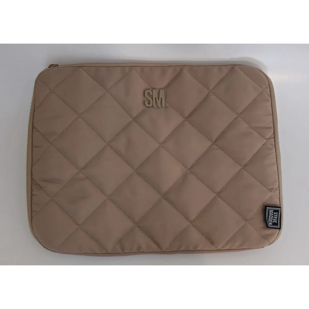 Steve Madden Back Pack With Accessories